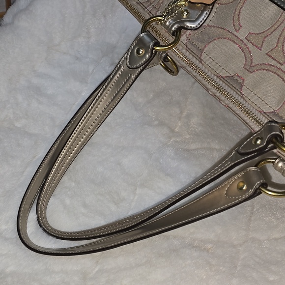 Coach Signature Fabric Bag - Picture 4 of 12